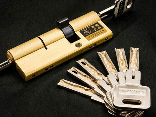 京山24小时上门开锁公司