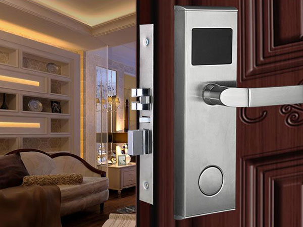 京山24小时上门开锁公司