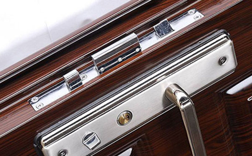 京山24小时上门开锁公司